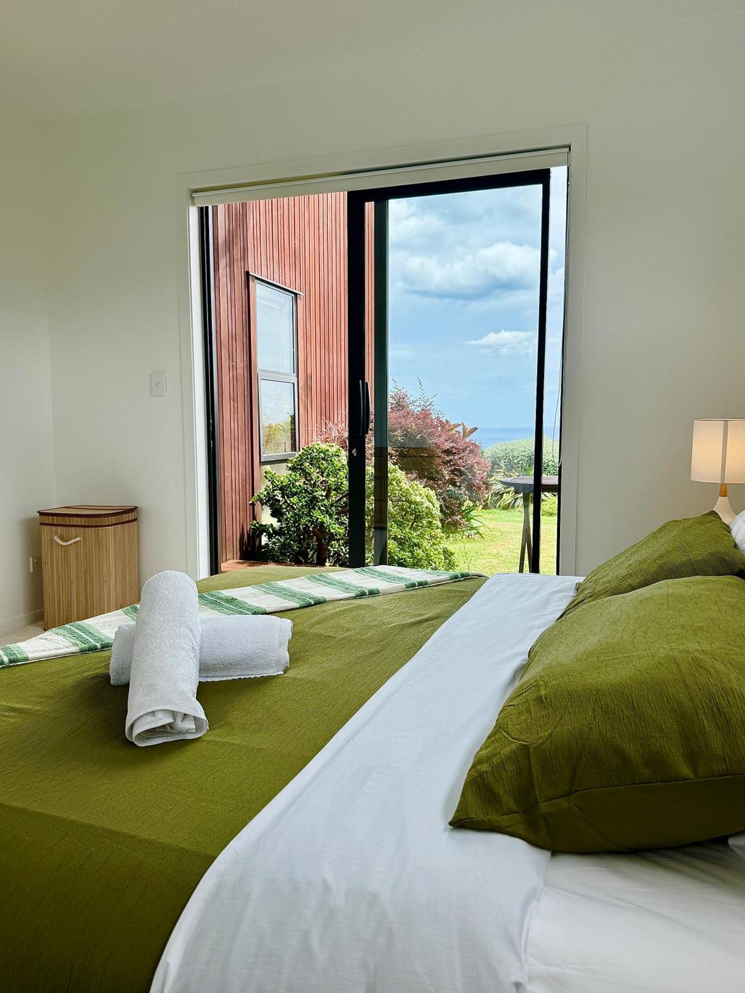 Room At Raglans Travellers Rest Coastal Retreat Exterior foto